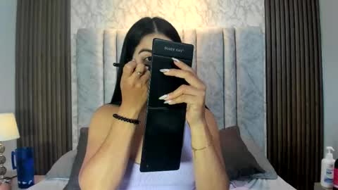 Snapshot of tifany__ross chatting on October 8, 9:30 pm Tiff3 online show from October 8, 9:30 pm