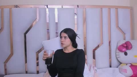    online show from November 7, 11:20 pm