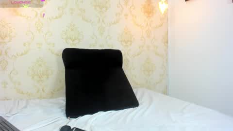 TIFANY online show from March 5, 1:40 pm