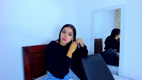 tifanymonroehot online show from October 16, 10:51 am