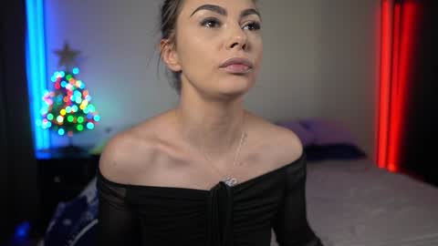 Tiffany online show from December 28, 9:40 pm