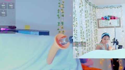 Snapshot of tiffanny_love_ chatting on January 5, 9:26 am Tiffanny online show from January 5, 9:26 am