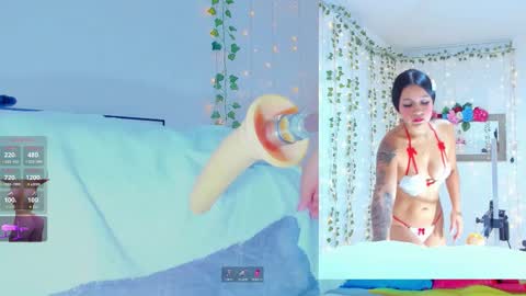 Snapshot of tiffanny_love_ chatting on September 12, 9:40 am Tiffanny online show from September 12, 9:40 am