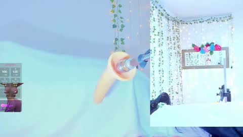 Snapshot of tiffanny_love_ chatting on September 10, 9:31 am Tiffanny online show from September 10, 9:31 am
