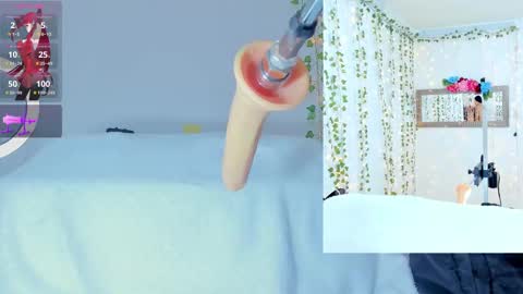 Snapshot of tiffanny_love_ chatting on March 8, 9:24 am Tiffanny online show from March 8, 9:24 am