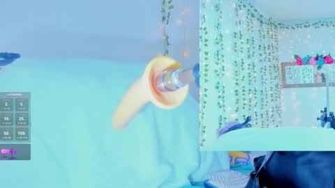 Tiffanny online show from November 6, 9:04 am