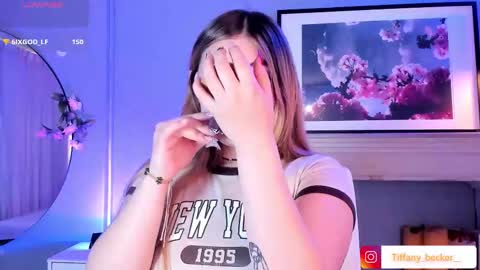 Tiffany Becker online show from December 17, 12:31 pm