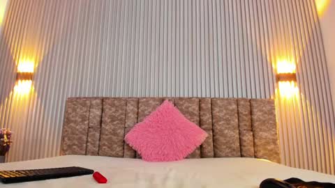 tiffany_johnson111 online show from December 23, 3:18 am