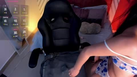 tiffany_low online show from September 26, 3:09 pm