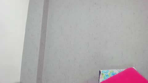 tiffany_mendez online show from December 1, 12:09 pm