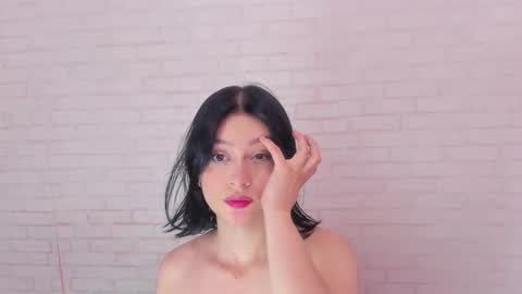 tiffany_mendez online show from January 24, 11:59 am