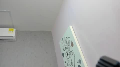 Snapshot of tiffany_mendez chatting on September 24, 12:04 pm tiffany_mendez online show from September 24, 12:04 pm