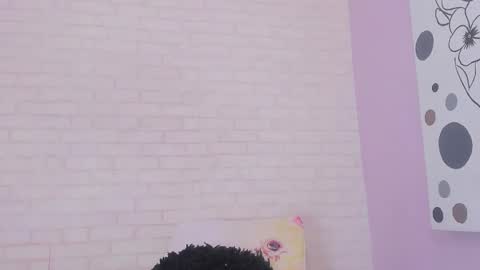 tiffany_mendez online show from December 2, 12:06 pm