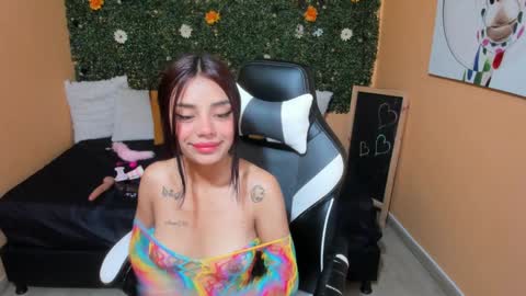 tiffany_sander online show from December 29, 3:33 am