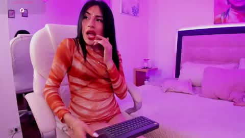 tiffany_wine online show from October 9, 2:54 pm