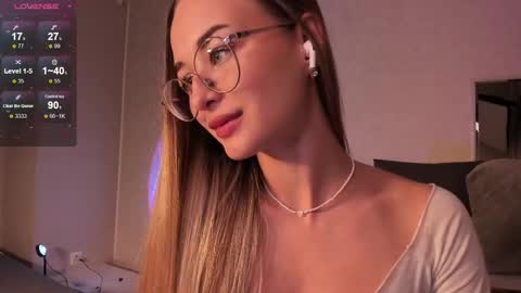 Snapshot of tiffanyhunt chatting on October 20, 1:14 pm Tiffany online show from October 20, 1:14 pm