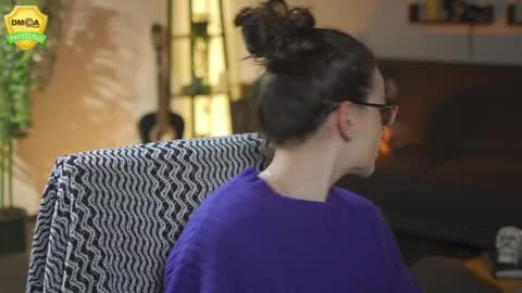 tiffanyriox online show from April 1, 11:46 pm