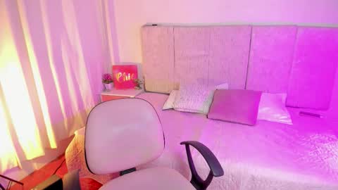 tiinajonus_ online show from January 13, 3:56 am