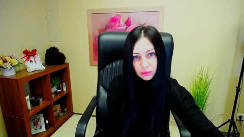 Luisa online show from December 3, 10:59 am