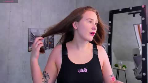 Stella online show from February 2, 9:52 am