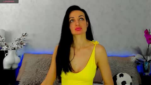 Tina online show from March 8, 12:31 pm