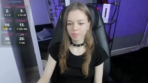 Tina Tayllor MY SHEDULEMondayTuesdayWednesday FridaySaturdaySunday online show from November 11, 8:17 pm