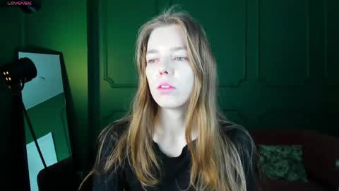 tina_tayllor__ online show from March 29, 8:41 pm