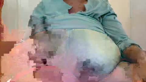 tinagiant online show from January 29, 12:35 pm