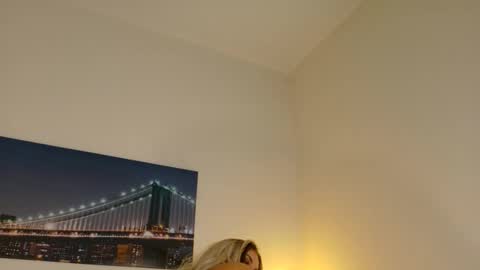 Snapshot of tinkerbell822 chatting on October 23, 8:42 am tinkerbell822 online show from October 23, 8:42 am