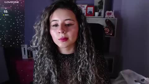 Snapshot of tiny_love_ chatting on February 19, 2:55 am tiny online show from February 19, 2:55 am