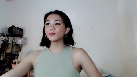 Make me Happy online show from December 13, 6:05 pm