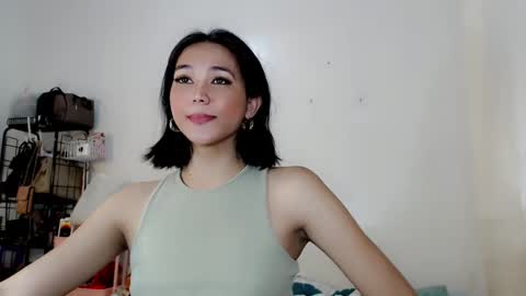 Make me Happy online show from December 18, 11:19 pm