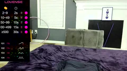 Snapshot of tinyvixxen chatting on October 19, 12:01 am V - Read the bio please thanks. online show from October 19, 12:01 am