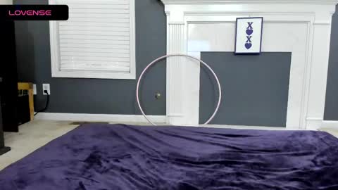 V - Read the bio please thanks. online show from April 17, 9:50 pm