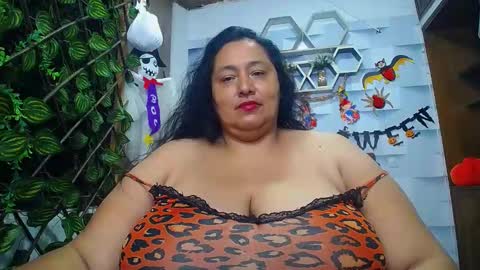 Snapshot of tistmature chatting on October 23, 2:45 pm TISTMATURE online show from October 23, 2:45 pm