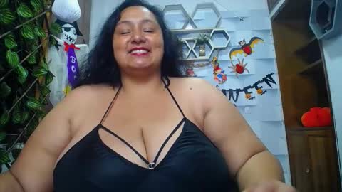 Snapshot of tistmature chatting on October 25, 4:03 pm TISTMATURE online show from October 25, 4:03 pm