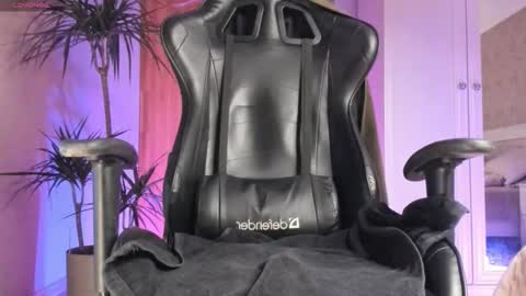 titioneloveee online show from October 13, 5:32 am