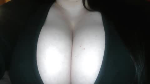 titsmcgeee123 online show from March 8, 7:18 pm