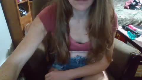 Snapshot of tittygirl8 chatting on December 29, 5:31 am Tittygirl8 online show from December 29, 5:31 am