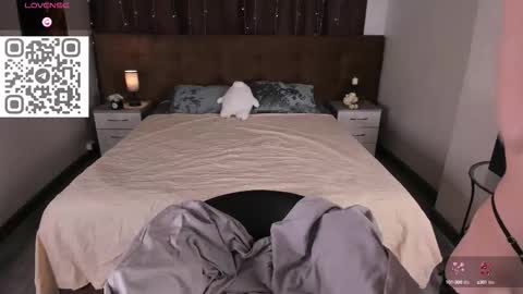 Snapshot of to_your chatting on September 9, 11:48 pm 2 GMT Mo Tu We Th Fr 10am-4am online show from September 9, 11:48 pm