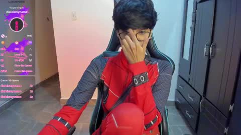 Snapshot of tokyo_uwu chatting on January 15, 3:43 am sofi 3 online show from January 15, 3:43 am