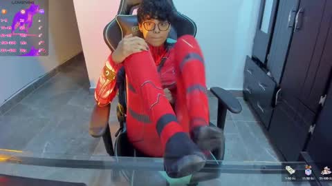 Snapshot of tokyo_uwu chatting on January 14, 2:29 am sofi 3 online show from January 14, 2:29 am