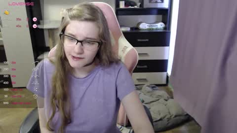 tomato_tease online show from October 7, 12:53 pm