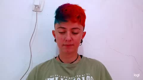 Snapshot of tomboyblue chatting on February 8, 4:57 pm Blue online show from February 8, 4:57 pm