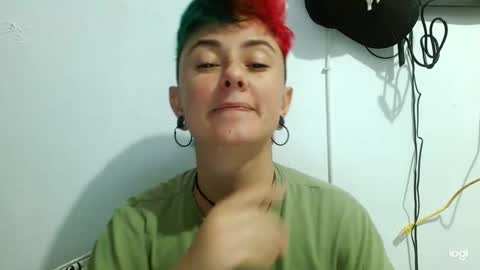 Snapshot of tomboyblue chatting on March 1, 1:53 am Blue online show from March 1, 1:53 am
