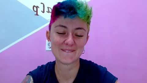 Snapshot of tomboyblue chatting on September 13, 8:50 pm Blue online show from September 13, 8:50 pm