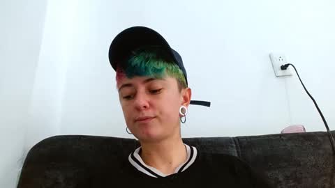 Blue online show from November 15, 5:36 pm