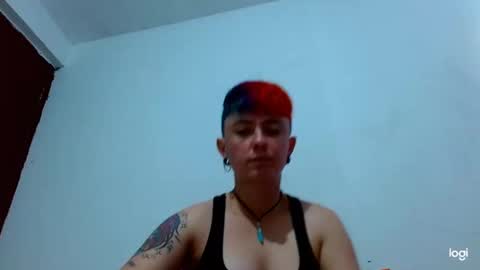 Snapshot of tomboyblue chatting on February 4, 7:00 pm Blue online show from February 4, 7:00 pm