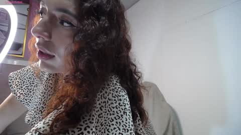 leyla  online show from December 12, 4:26 am