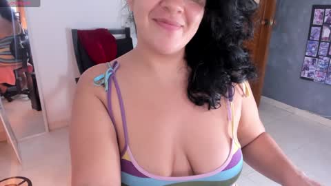 Snapshot of ton_amourrx chatting on February 3, 10:36 am lady blue online show from February 3, 10:36 am
